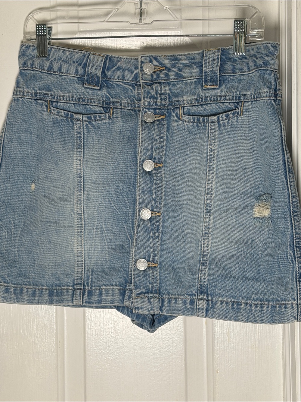 Women’s We The Free Light Blue Button-Front Denim Mini Skirt Size 29 - Picture 2 of 6